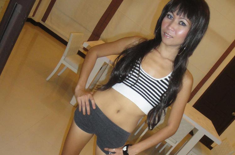 Hot Thai Teen Shows Her 10